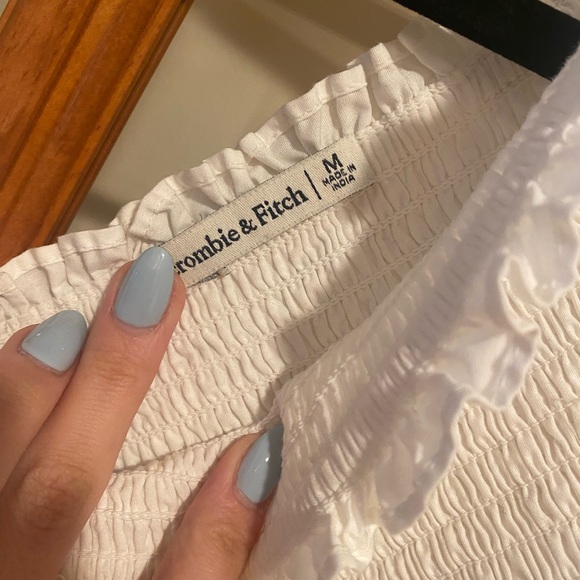 Abercrombie puff sleeve top - Picture 2 of 4